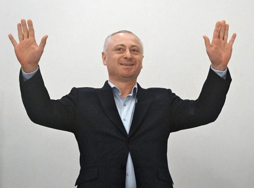 Бадра Гунба — президент без повестки