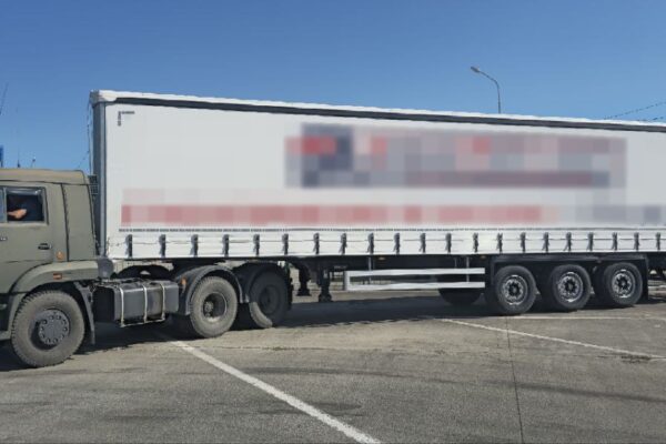 Конфискованный полуприцеп передали  на нужды СВО